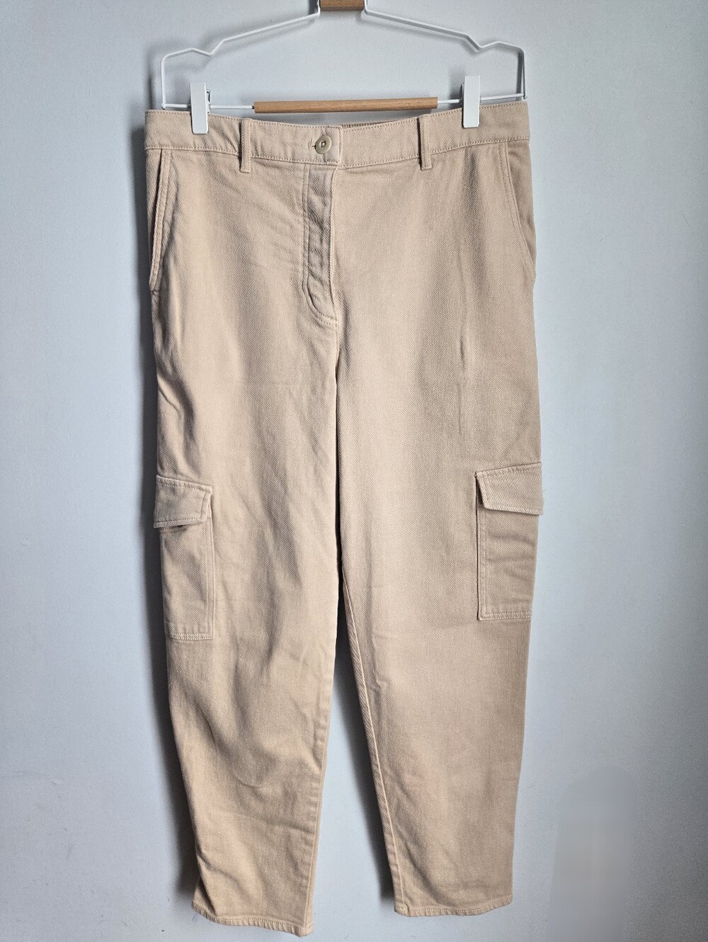 Like New WILFRED Light Beige Cargo Pants
